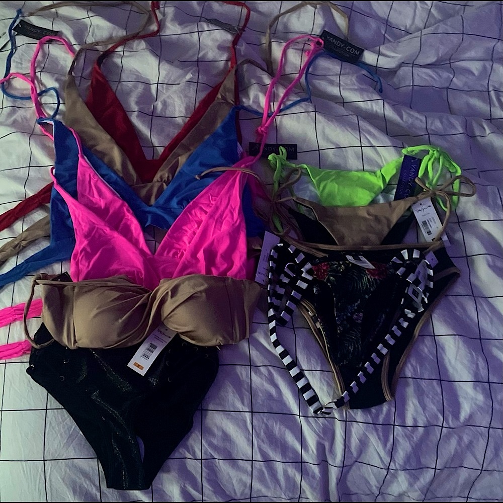 Swimsuit bundle! 5 halter tops, 1 twist top, 5 assorted bottoms. Size small